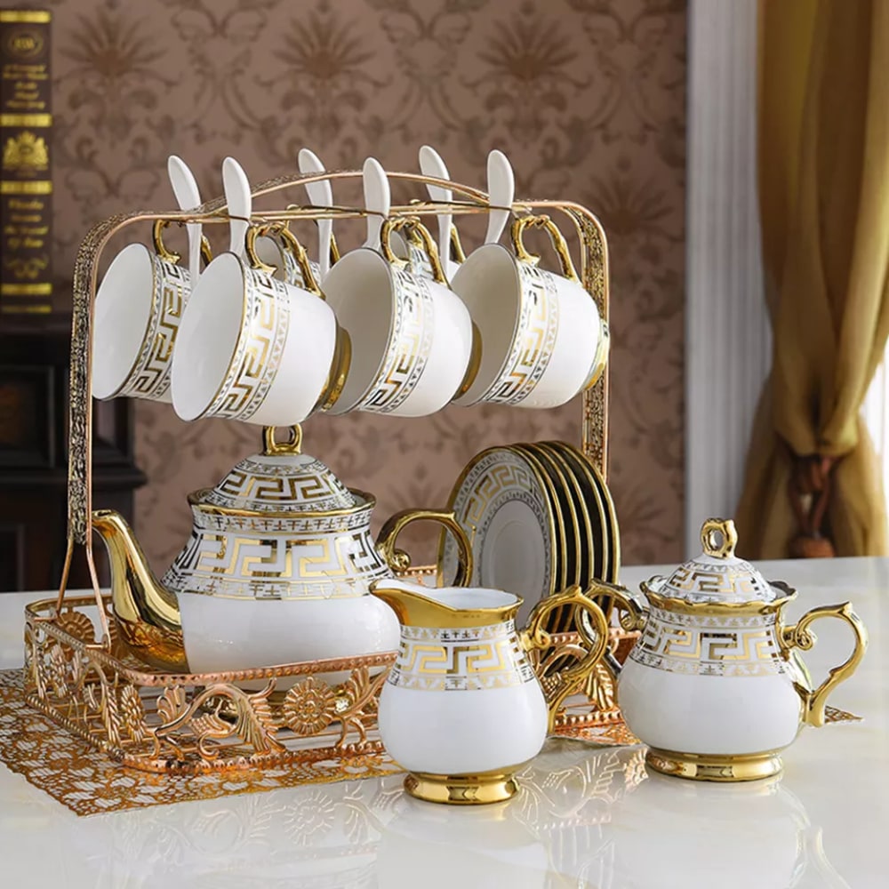 Porseleinen koffieset met 6 kopjes en schoteltjes, genaamd "Mondeno"